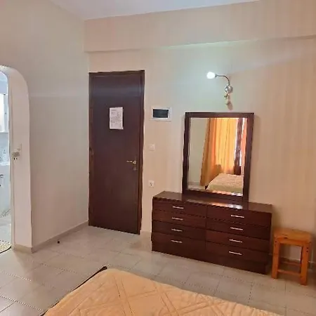 Salvanos Apartment Ipsos